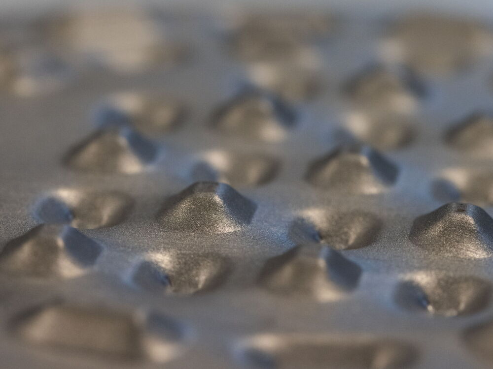 Coatings for alkaline electrolysis